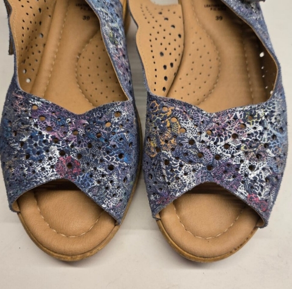 Spring Step Jaciosing Blue Multi Print Leather Wedge Sandal, EU 39, US 8.5-9 - Picture 4 of 11